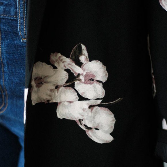 Flower Blazer - Picture 3 of 3